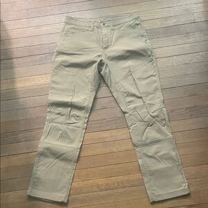 Mountain Hardwear Men's Khaki Chinos